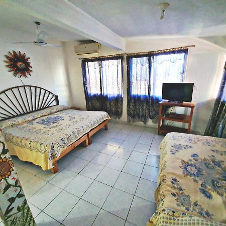 Hotel Amueblados Gaby 锡瓦塔塔内霍 外观 照片