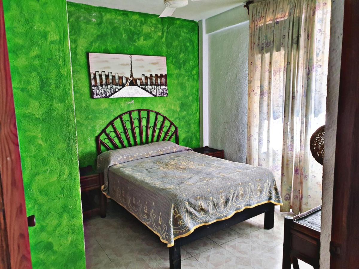 Hotel Amueblados Gaby 锡瓦塔塔内霍 外观 照片